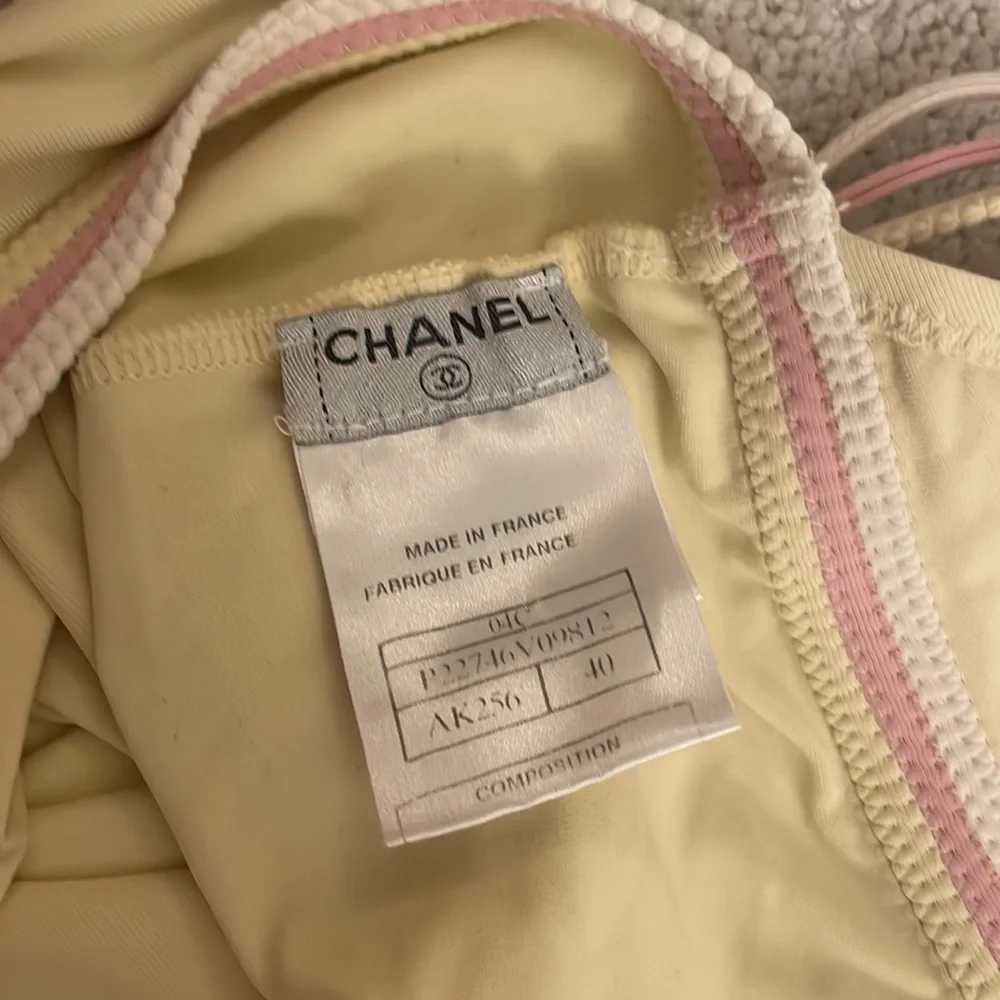 CHANEL 2004 CRUISE YELLOW HALTER DRESS